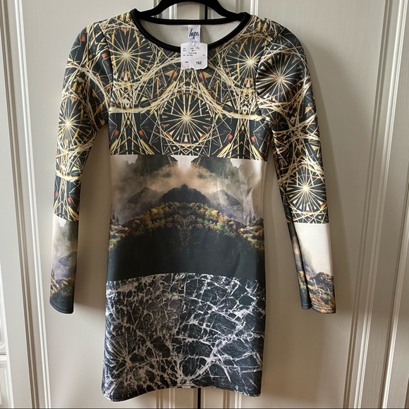 Hype long sleeve graphic dress. 1 Size,fits XS - S - Picture 1 of 5
